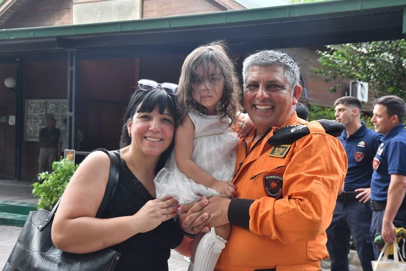 BOMBEROS Y BRIGADISTAS